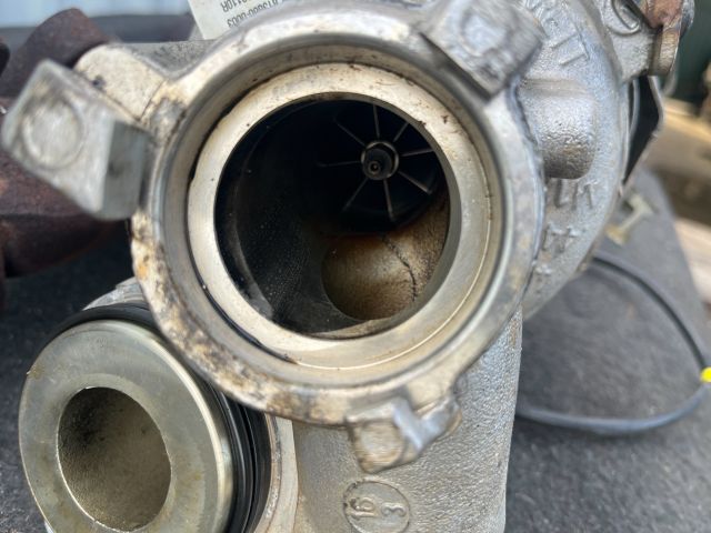 bontott SKODA OCTAVIA III Turbó