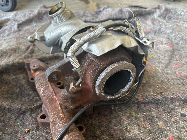 bontott SKODA OCTAVIA III Turbó