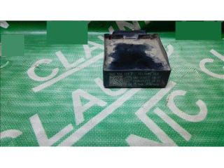 bontott SKODA OCTAVIA III Üzemanyag Szivattyú Relé