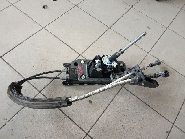 bontott SKODA OCTAVIA III Váltó Kulissza