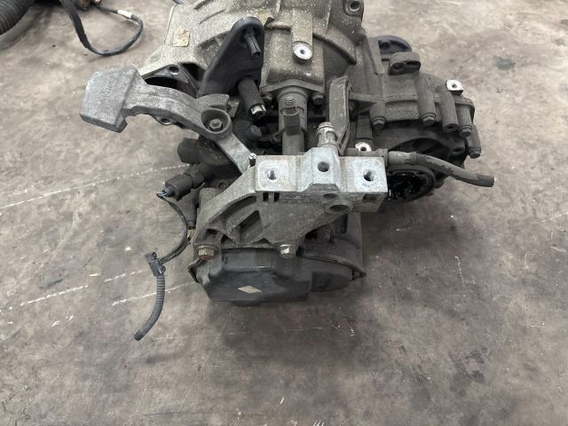 bontott SKODA OCTAVIA III Váltó (Mechanikus)