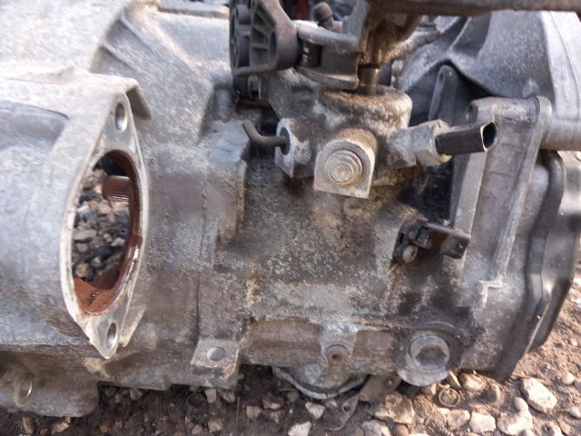 bontott SKODA OCTAVIA III Váltó (Mechanikus)