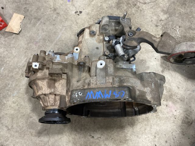 bontott SKODA OCTAVIA III Váltó (Mechanikus)