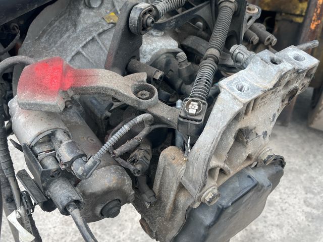 bontott SKODA OCTAVIA III Váltó (Mechanikus)