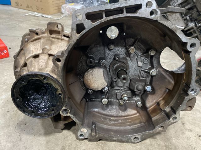 bontott SKODA OCTAVIA III Váltó (Mechanikus)