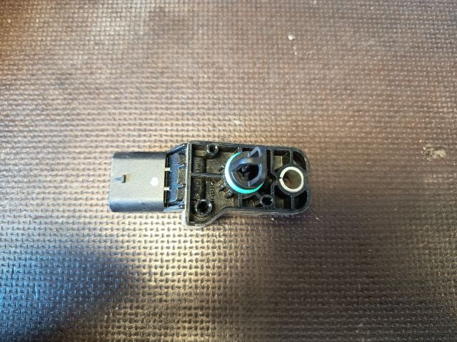 bontott SKODA OCTAVIA III Szívócső Nyomásérzékelő