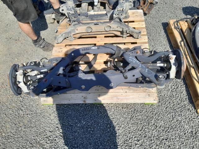 bontott SKODA OCTAVIA III Hátsó Bölcső