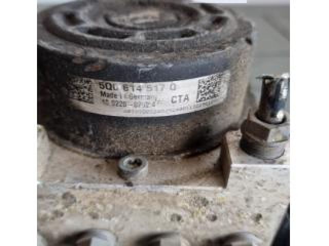 bontott SKODA OCTAVIA III ABS Kocka