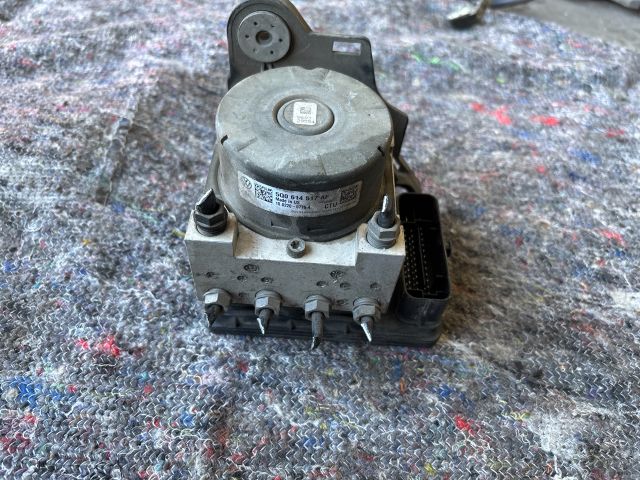 bontott SKODA OCTAVIA III ABS Kocka