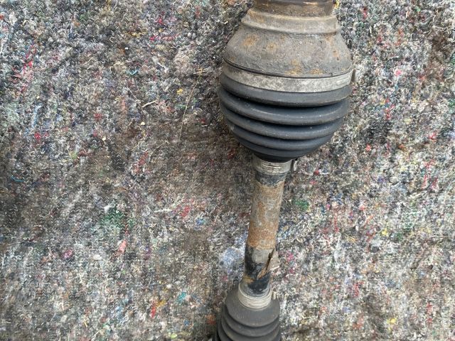 bontott SKODA OCTAVIA III Bal Féltengely