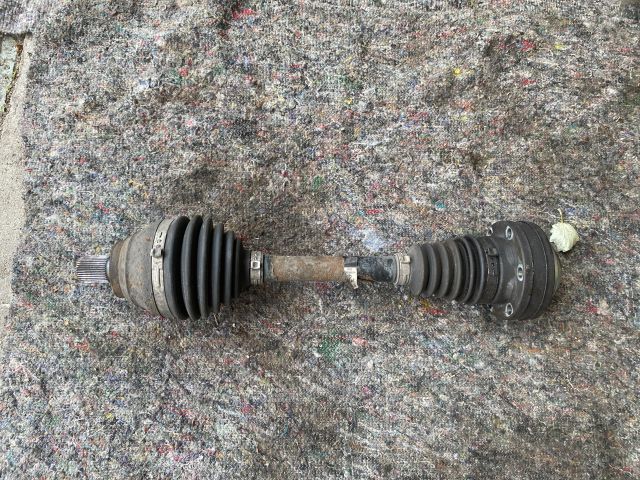 bontott SKODA OCTAVIA III Bal Féltengely