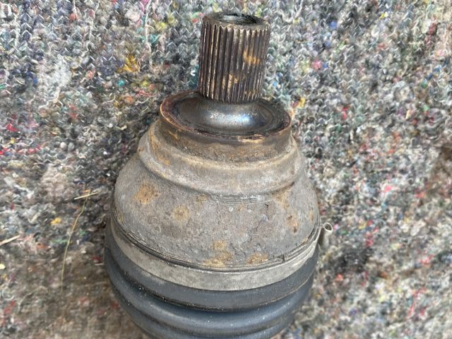 bontott SKODA OCTAVIA III Bal Féltengely