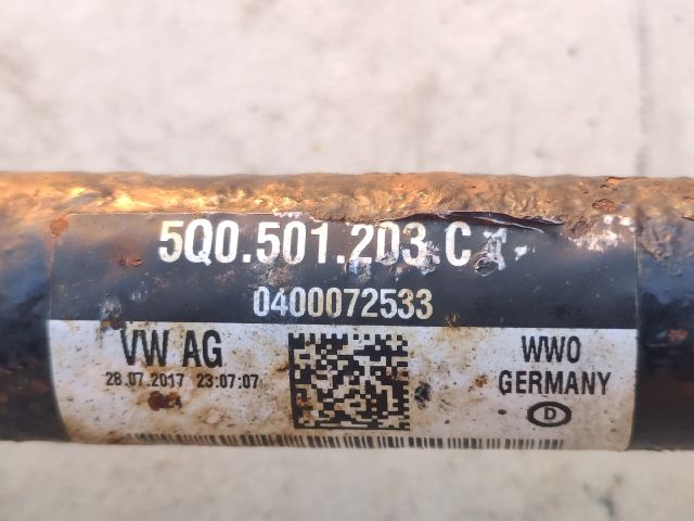 bontott SKODA OCTAVIA III Bal hátsó Féltengely