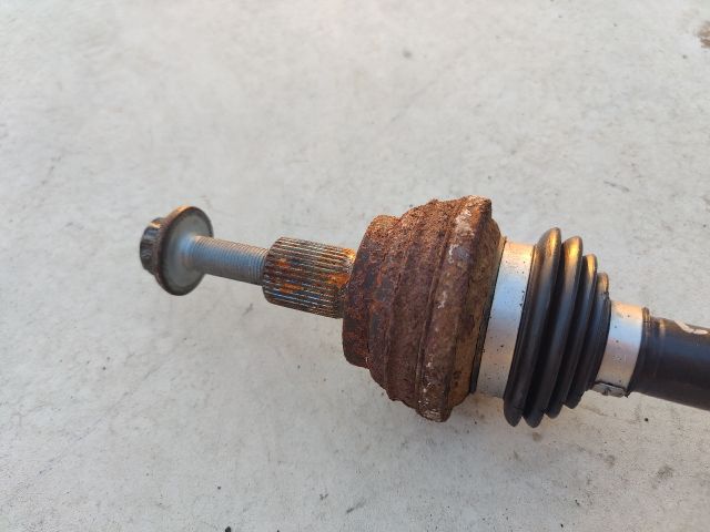 bontott SKODA OCTAVIA III Bal hátsó Féltengely