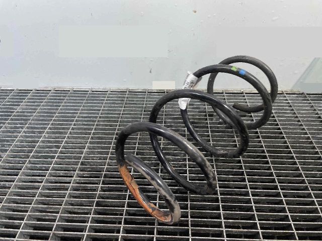 bontott SKODA OCTAVIA III Első Rugó