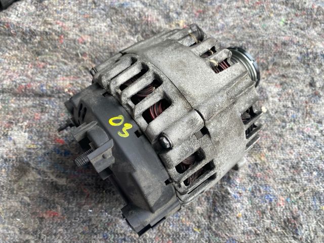 bontott SKODA OCTAVIA III Generátor