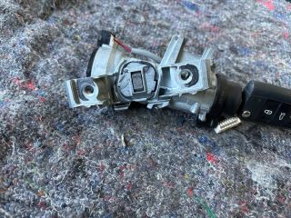 bontott SKODA OCTAVIA III Gyújtáskapcsoló Házzal