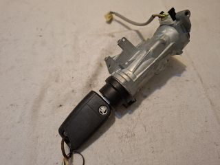 bontott SKODA OCTAVIA III Gyújtáskapcsoló Házzal