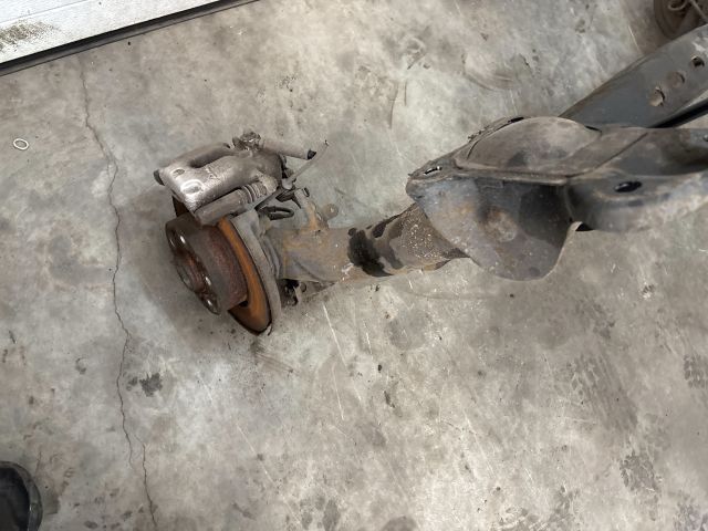 bontott SKODA OCTAVIA III Hátsó Híd (Tárcsafékes)