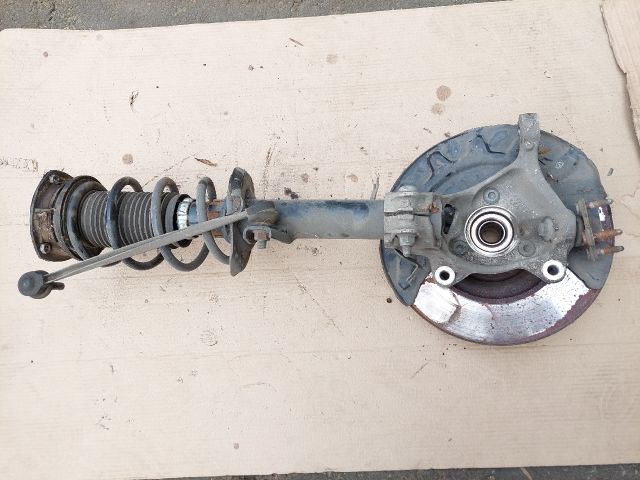 bontott SKODA OCTAVIA III Jobb első Csonkállvány Kerékaggyal