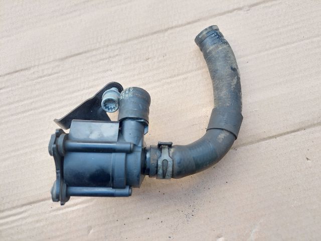 bontott SKODA OCTAVIA III Kiegészítő Vízszivattyú