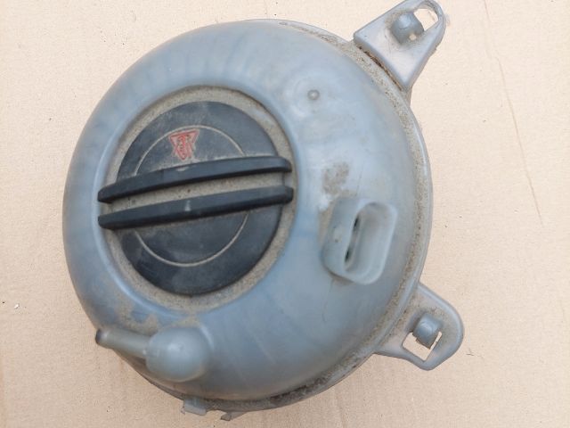 bontott SKODA OCTAVIA III Kiegyenlítő Tartály