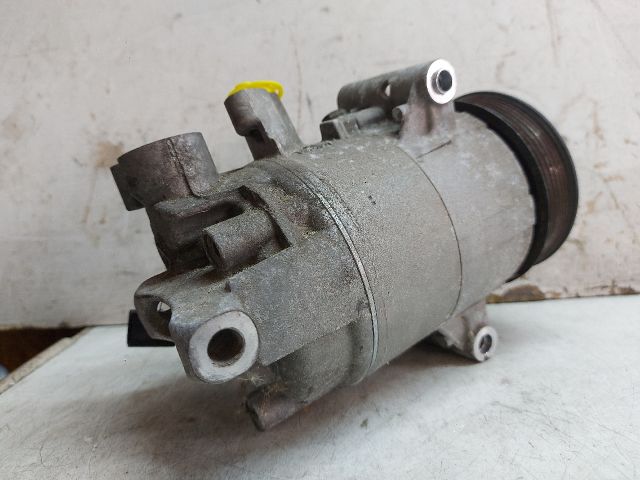 bontott SKODA OCTAVIA III Klímakompresszor