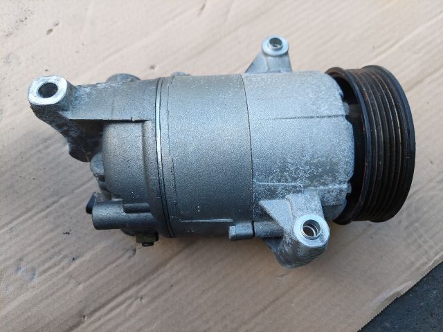 bontott SKODA OCTAVIA III Klímakompresszor