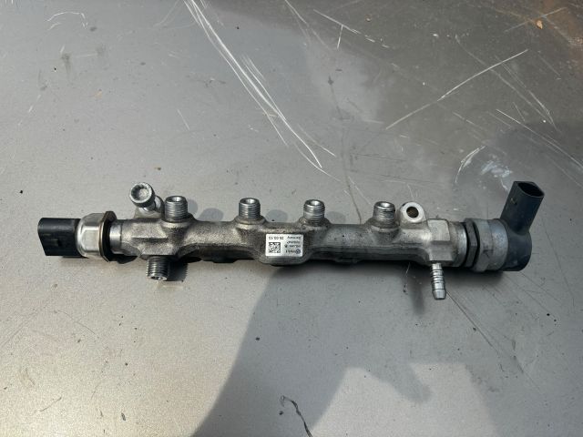 bontott SKODA OCTAVIA III Közösnyomócső