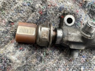 bontott SKODA OCTAVIA III Közösnyomócső