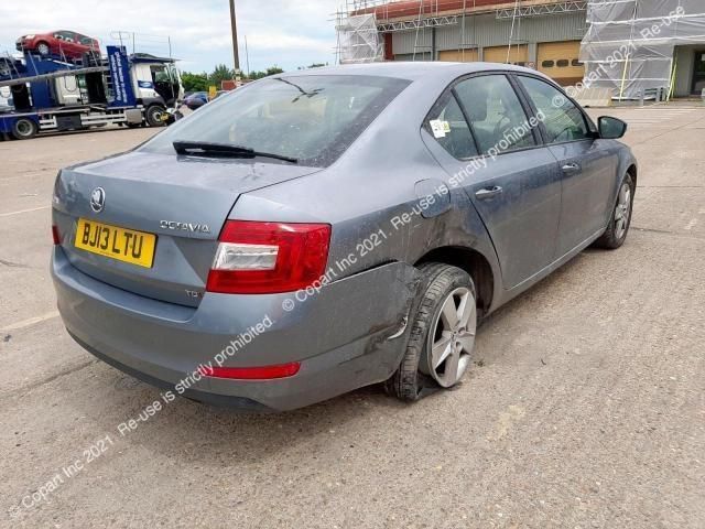 bontott SKODA OCTAVIA III Közösnyomócső