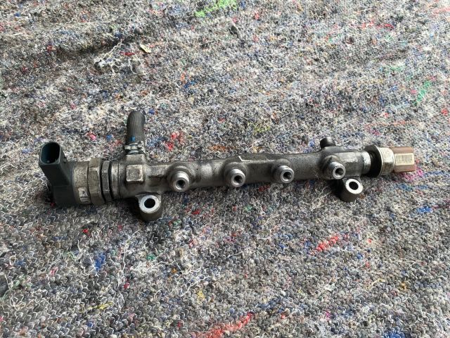 bontott SKODA OCTAVIA III Közösnyomócső