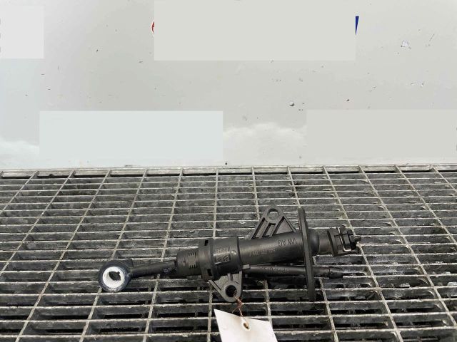 bontott SKODA OCTAVIA III Kuplung Munkahenger