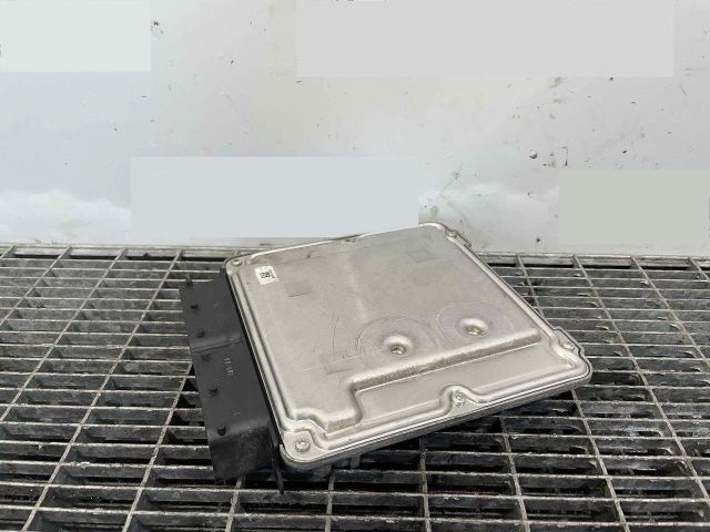 bontott SKODA OCTAVIA III Motorvezérlő