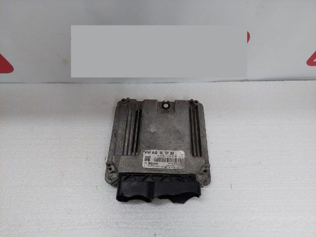 bontott SKODA OCTAVIA III Motorvezérlő