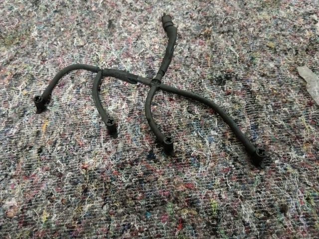 bontott SKODA OCTAVIA III Nagynyomású Üzemanyag Gyűjtőcső