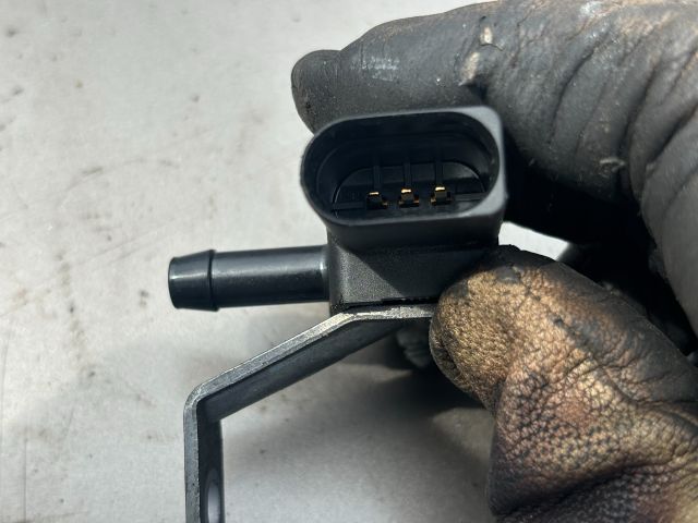 bontott SKODA OCTAVIA III Szívócső Nyomásérzékelő