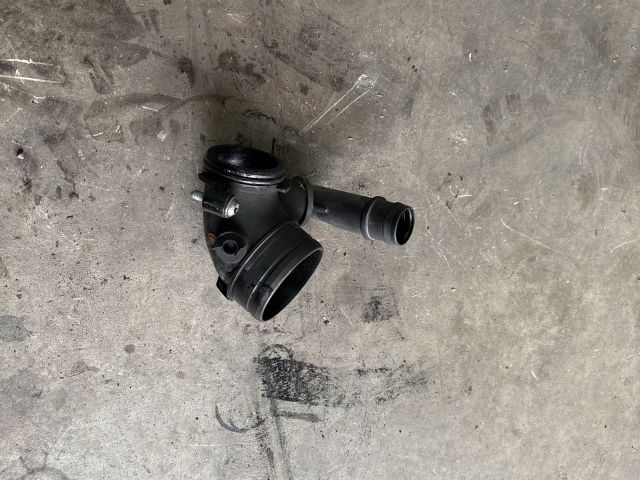 bontott SKODA OCTAVIA III Turbócső