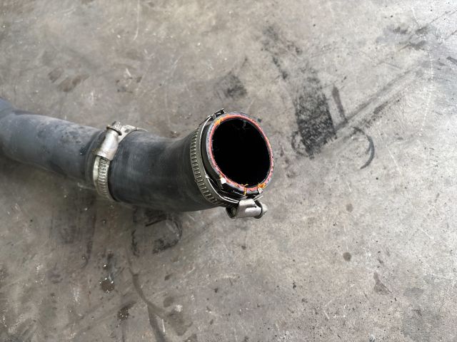 bontott SKODA OCTAVIA III Turbócső