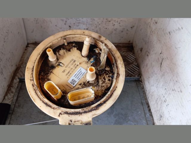 bontott SKODA OCTAVIA III Üzemanyag Szivattyú