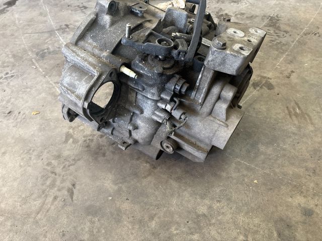 bontott SKODA OCTAVIA III Váltó (Mechanikus)