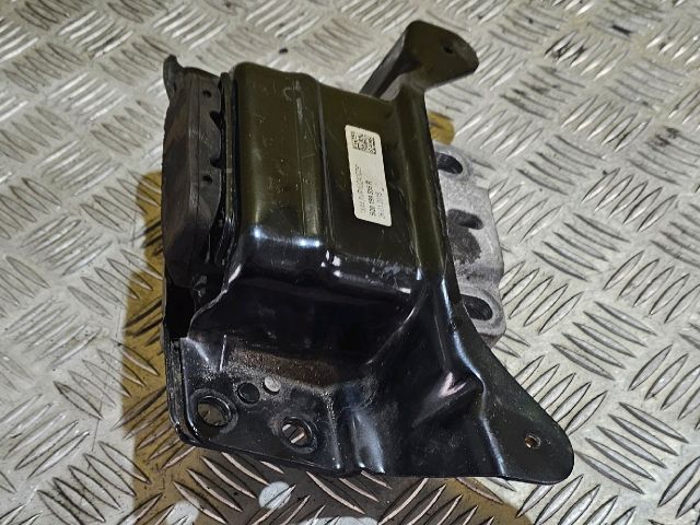 bontott SKODA OCTAVIA III Váltó Tartó Bak (Pozíciófüggetlen)