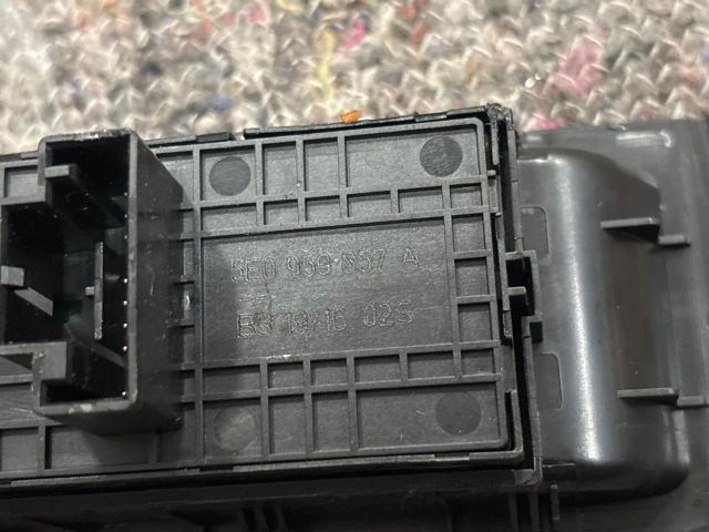 bontott SKODA OCTAVIA III Ablakemelő Kapcsoló Négyes / Kettes