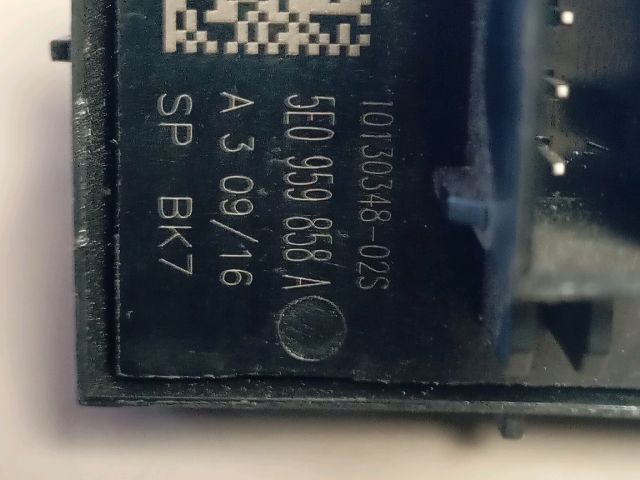 bontott SKODA OCTAVIA III Ablakemelő Kapcsoló Négyes / Kettes