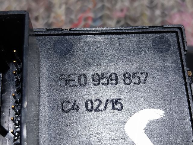 bontott SKODA OCTAVIA III Ablakemelő Kapcsoló Négyes / Kettes