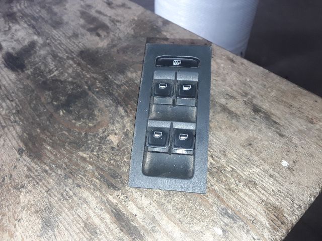 bontott SKODA OCTAVIA III Ablakemelő Kapcsoló Négyes / Kettes