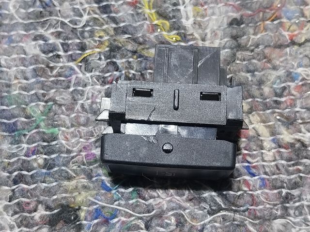 bontott SKODA OCTAVIA III Ablakemelő Kapcsoló (Pozíciófüggetlen)