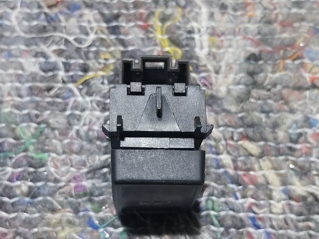 bontott SKODA OCTAVIA III Ablakemelő Kapcsoló (Pozíciófüggetlen)