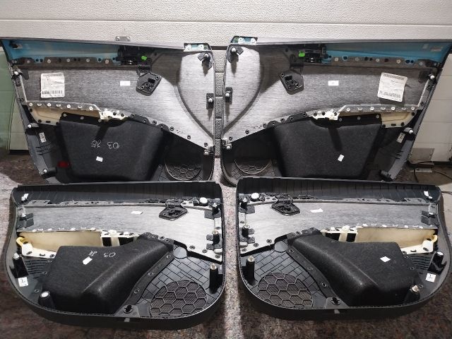 bontott SKODA OCTAVIA III Ajtó Kárpit Szett