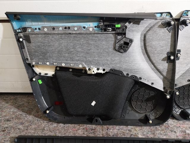 bontott SKODA OCTAVIA III Ajtó Kárpit Szett